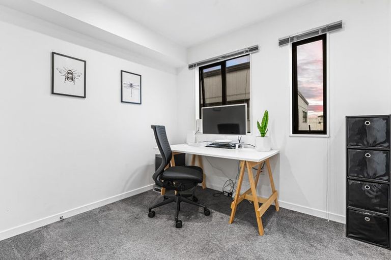 Photo of property in 6/3 Abbotleigh Avenue, Te Atatu Peninsula, Auckland, 0610