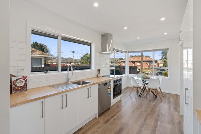 Photo of property in 6 Ariel Place, Aranui, Christchurch, 8061