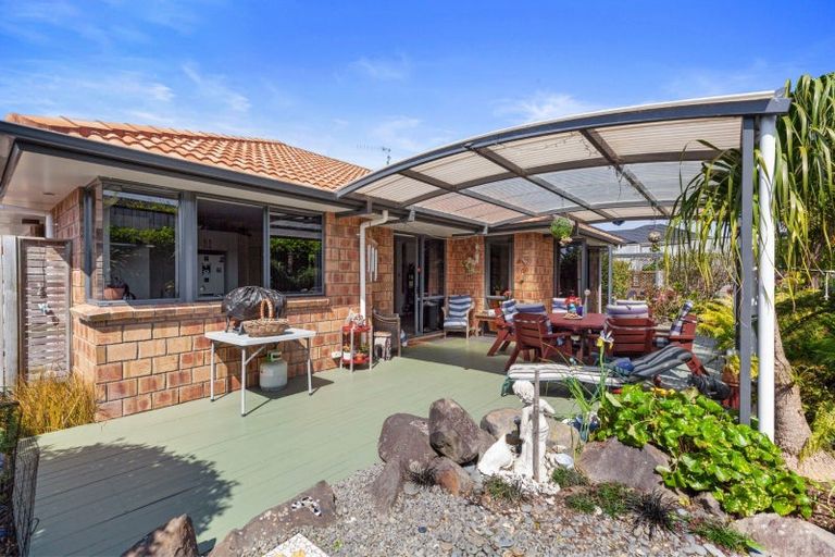 Photo of property in 5 Kirtle Close, Pyes Pa, Tauranga, 3112