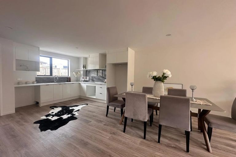 Photo of property in 30b Tawa Crescent, Manurewa, Auckland, 2102