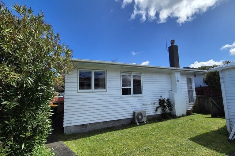 Photo of property in 32 Mohaka Street, Wainuiomata, Lower Hutt, 5014