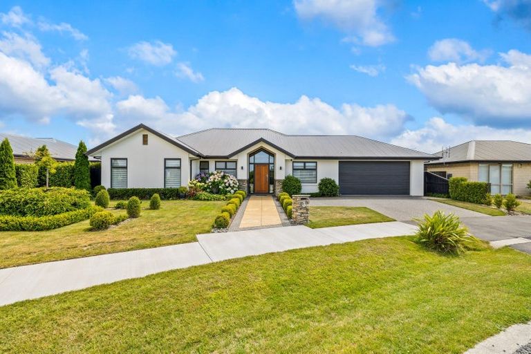Photo of property in 3 Pemberton Drive, Amberley, 7410