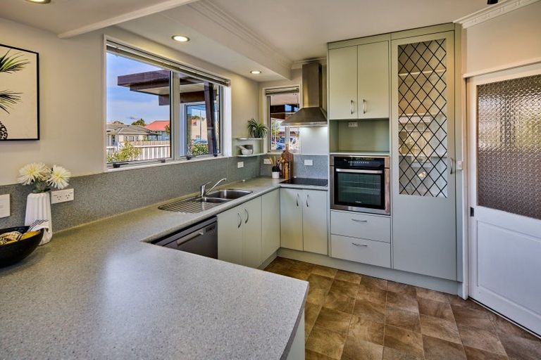 Photo of property in 1/793 Fergusson Drive, Elderslea, Upper Hutt, 5018