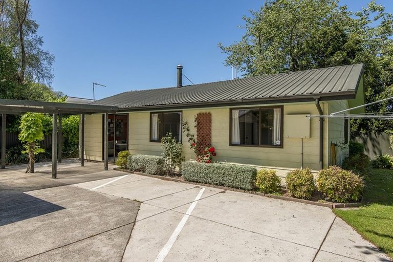 Photo of property in 10 Lindores Street, Addington, Christchurch, 8024