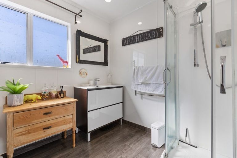 Photo of property in 14 Cumming Street, Okato, 4335