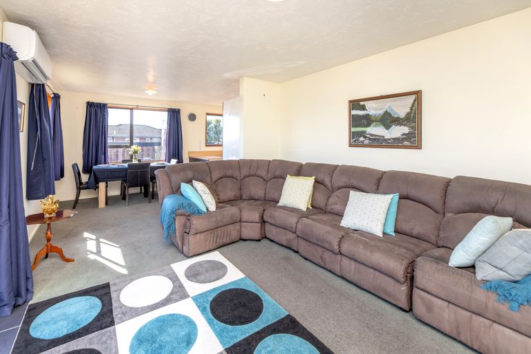 Photo of property in 1 Byron Street, Rolleston, 7614