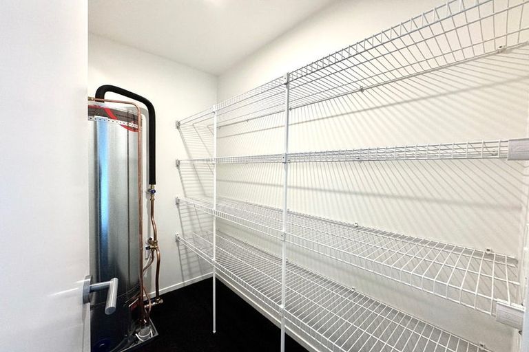 Photo of property in 22d Royton Avenue, Mangere East, Auckland, 2024