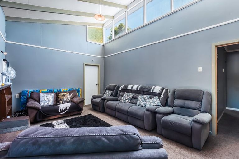 Photo of property in 35 Taupo View Road, Taupo, 3330