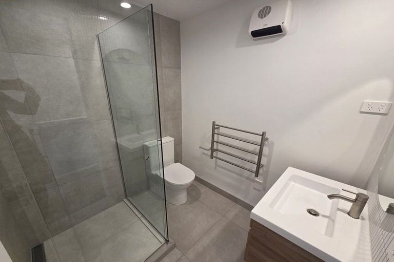 Photo of property in 3/15 Donald Place, St Albans, Christchurch, 8014