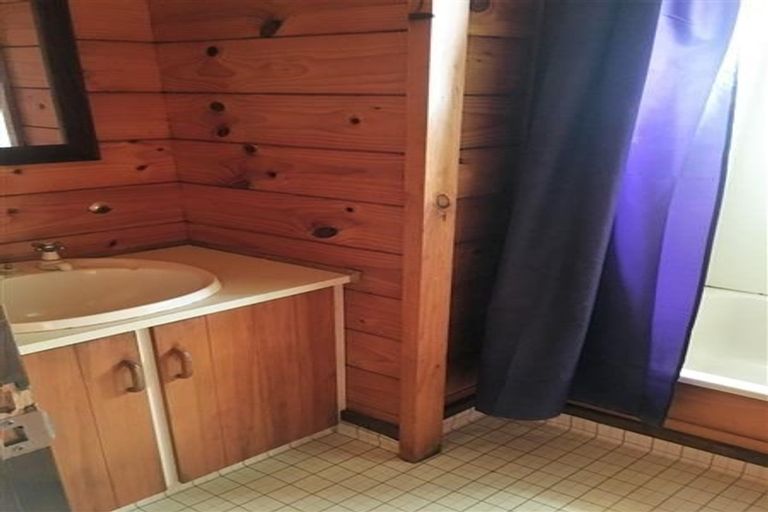 Photo of property in 9 Keats Place, Whalers Gate, New Plymouth, 4310