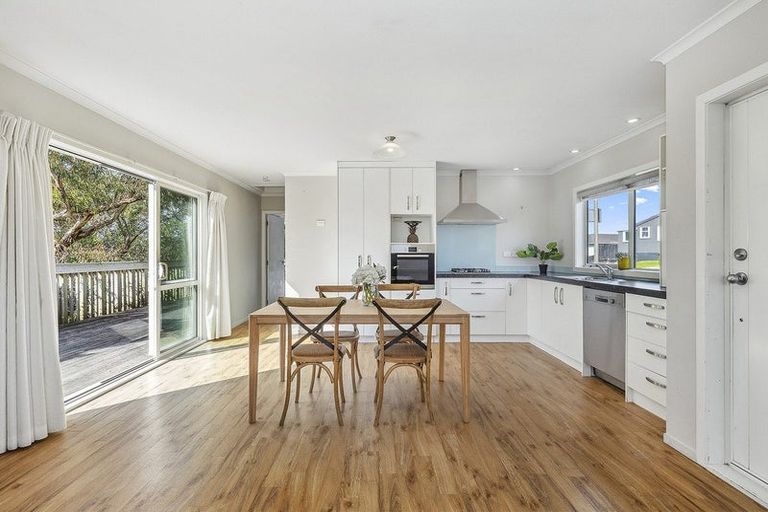 Photo of property in 4 Doncaster Terrace, Ascot Park, Porirua, 5024