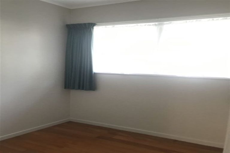 Photo of property in 450 Don Buck Road, Massey, Auckland, 0614