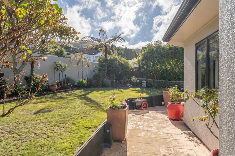 Photo of property in 13 Claverton Grove, Churton Park, Wellington, 6037