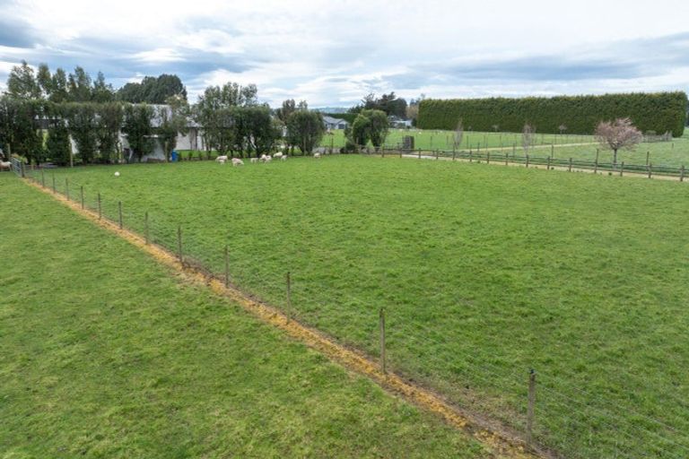 Photo of property in 24 Mckinnon Road, Edendale, Wyndham, 9893