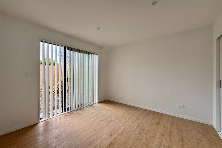 Photo of property in 86 Priestley Drive, Bucklands Beach, Auckland, 2014