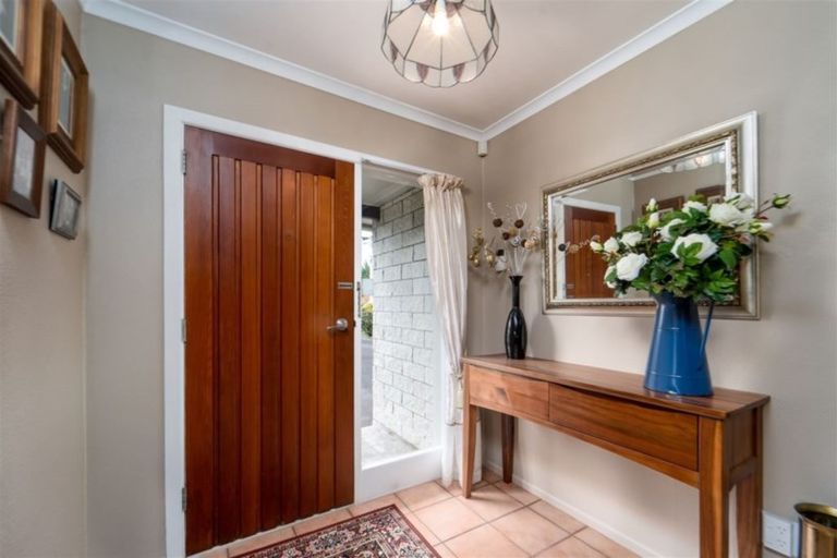 Photo of property in 10 Chamberlain Road, Masterton, 5810