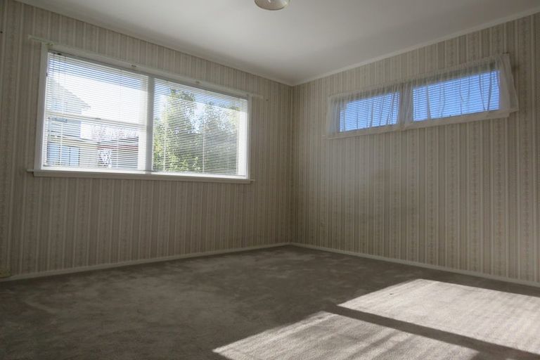 Photo of property in 21 Gilliam Street, New Lynn, Auckland, 0600