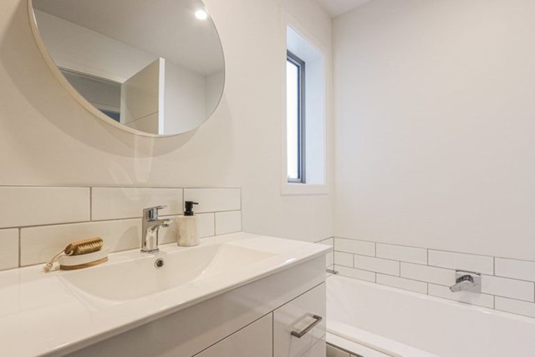 Photo of property in 3 Mirek Street, Waikanae, 5036