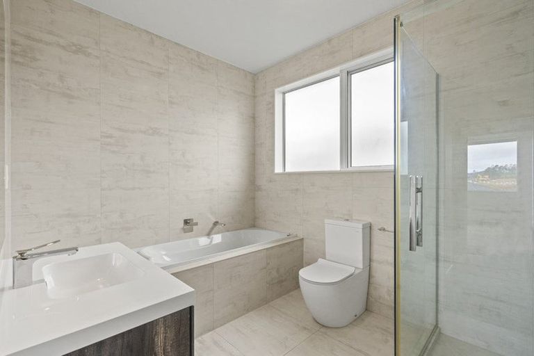 Photo of property in 34 Harvest Avenue, Orewa, 0931