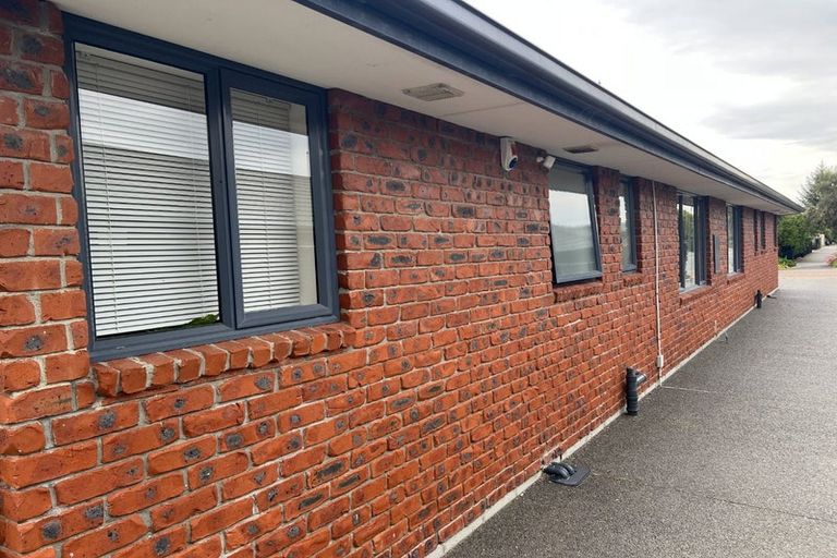 Photo of property in 83 Grafton Street, Waltham, Christchurch, 8011