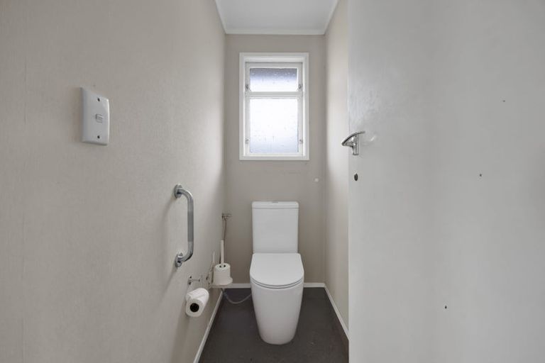 Photo of property in 25 Kamahi Avenue, Hawera, 4610