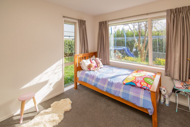 Photo of property in 1 Temple Avenue, Lincoln, 7608