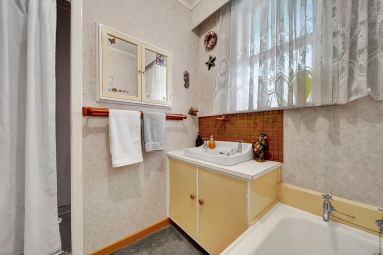 Photo of property in 4 Murray Avenue, Hawera, 4610