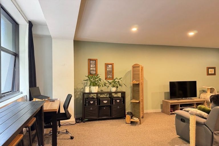 Photo of property in Gerondis Bldg Apartments, 102/60 Willis Street, Wellington Central, Wellington, 6011