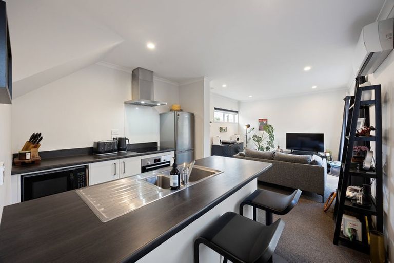 Photo of property in 5/10 Burrows Place, Frankton, Hamilton, 3204