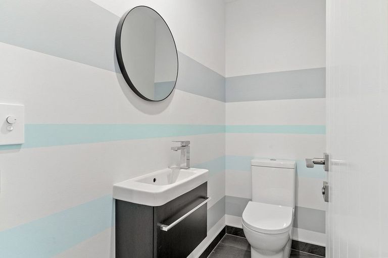 Photo of property in 3 Kahu Close, Wanaka, 9305