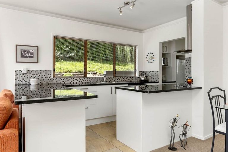 Photo of property in 54 Mayfair Crescent, Mairangi Bay, Auckland, 0630