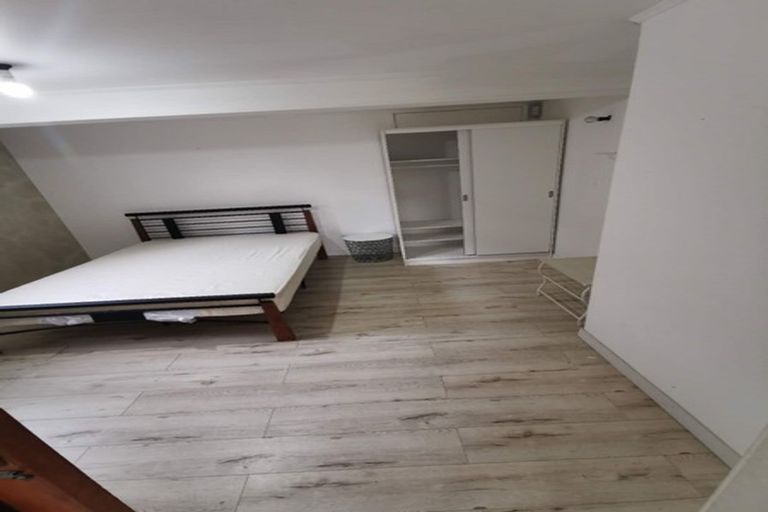 Photo of property in 30 Terra Nova Street, Glen Eden, Auckland, 0602