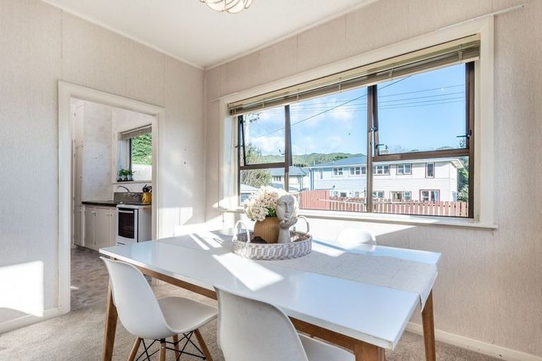 Photo of property in 8 Bould Street, Johnsonville, Wellington, 6037