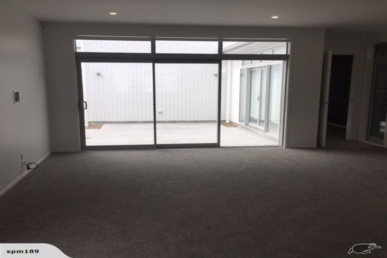 Photo of property in 7 Greenfinch Road, Hobsonville, Auckland, 0616