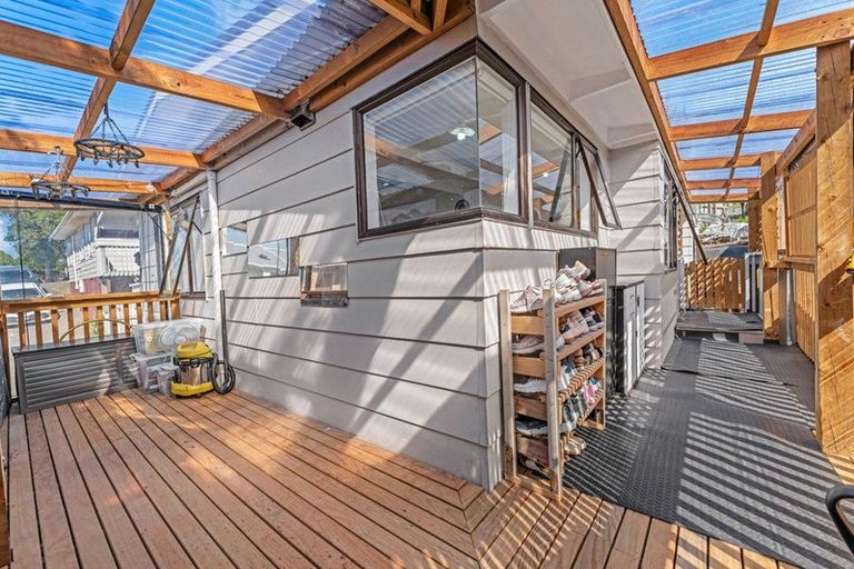 Photo of property in 4a Gallony Avenue, Massey, Auckland, 0614