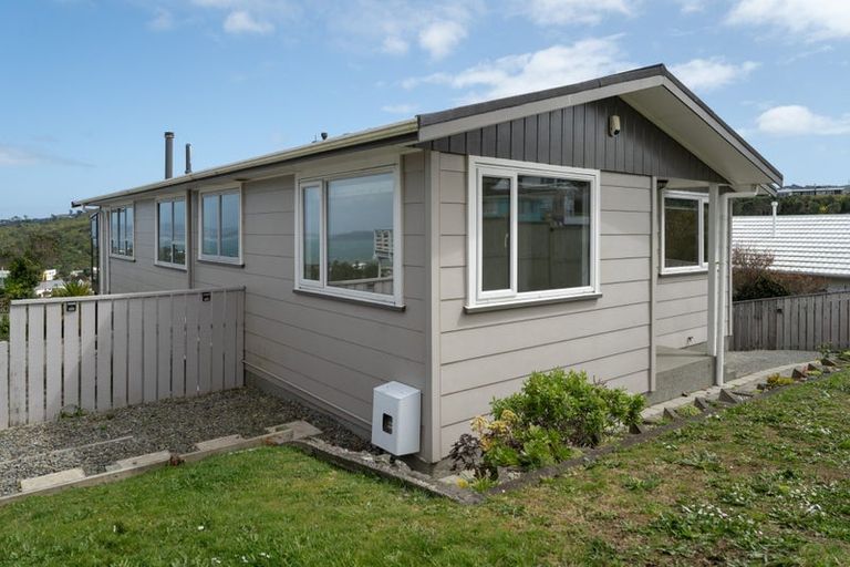 Photo of property in 46 Cypress Drive, Maungaraki, Lower Hutt, 5010
