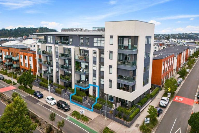 Photo of property in 3/2g Onekiritea Road, Hobsonville, Auckland, 0616