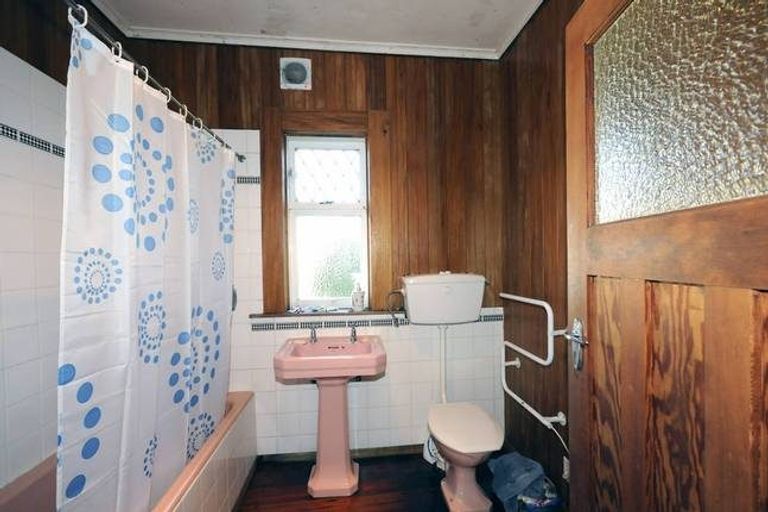 Photo of property in 16 Coromandel Street, Newtown, Wellington, 6021