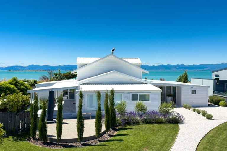 Photo of property in 9 Trewavas Street, Motueka, 7120