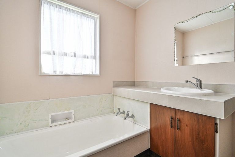 Photo of property in 3/200 Karaitiana Street, Frimley, Hastings, 4120