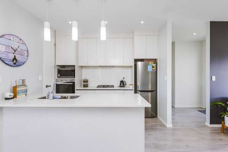 Photo of property in 11 Hemopo Street, Pukekohe, 2120