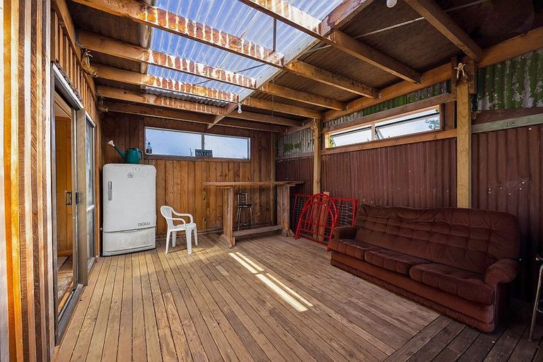 Photo of property in 57 Castle Street, Eltham, 4322