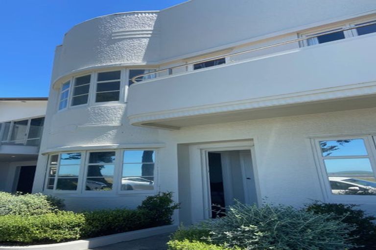 Photo of property in 4/541 Marine Parade, Napier South, Napier, 4110