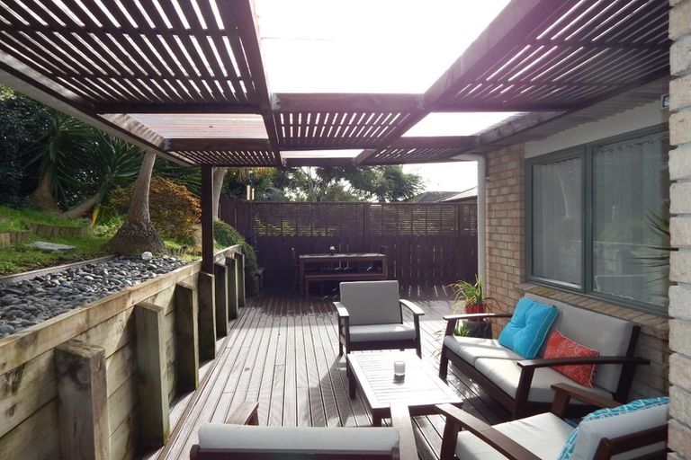 Photo of property in 15 Reidy Place, Pukekohe, 2120