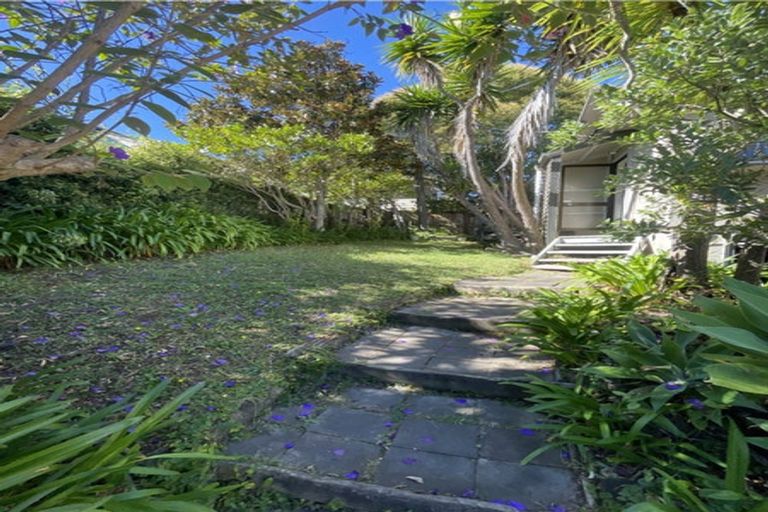 Photo of property in 5/38 Mahara Avenue, Birkenhead, Auckland, 0626