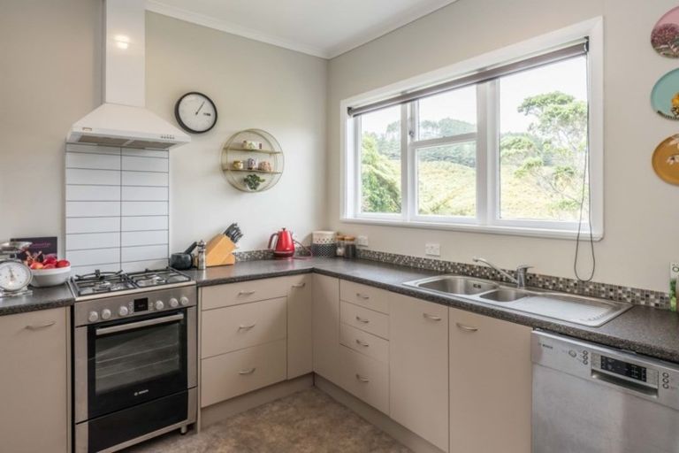 Photo of property in 40 Dominion Park Street, Johnsonville, Wellington, 6037