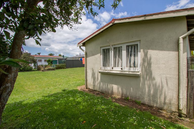 Photo of property in 240 Saint Marys Avenue, Te Awamutu, 3800