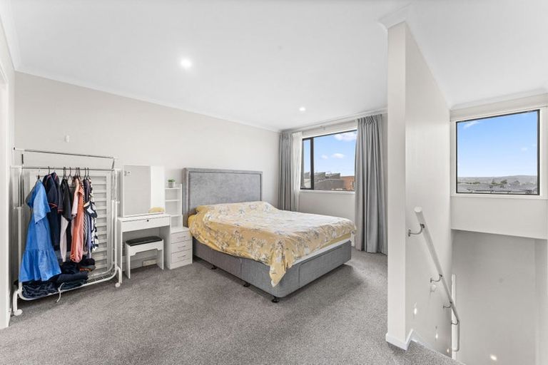 Photo of property in 20 Hobsonville Point Road, Hobsonville, Auckland, 0616