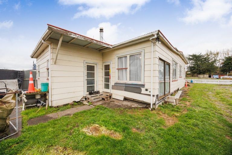 Photo of property in 80 Willoughby Street, Halcombe, Feilding, 4779