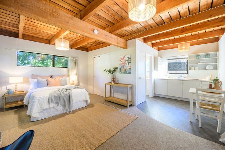 Photo of property in 6 Lincoln Street, Ashhurst, 4810